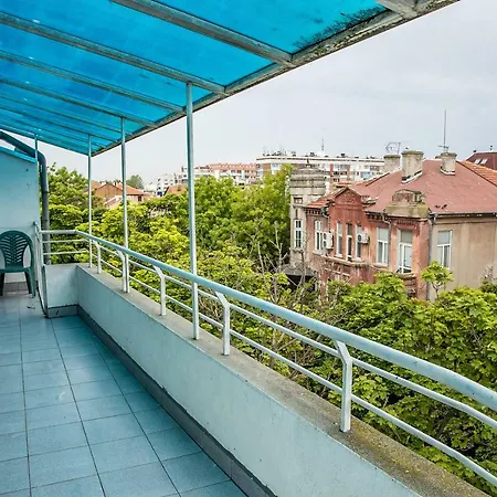 Apartment Spacious & Sunny Maisonette With Terrace Near Centre By Flаt Manаger