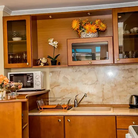 Apartment Spacious & Sunny Maisonette With Terrace Near Centre By Flаt Manаger