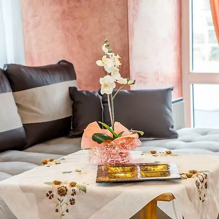 Apartment Spacious & Sunny Maisonette With Terrace Near Centre By Flаt Manаger