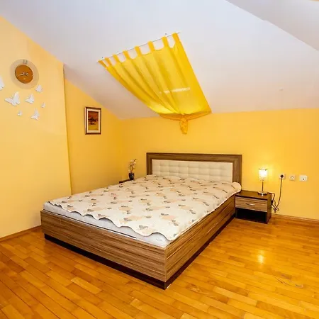 Spacious & Sunny Maisonette With Terrace Near Centre By Flаt Manаger * Burgas City