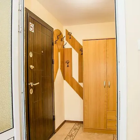 Spacious & Sunny Maisonette With Terrace Near Centre By Flаt Manаger Апартаменты Бургас
