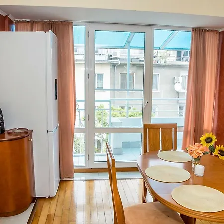 Spacious & Sunny Maisonette With Terrace Near Centre By Flаt Manаger Апартаменты *